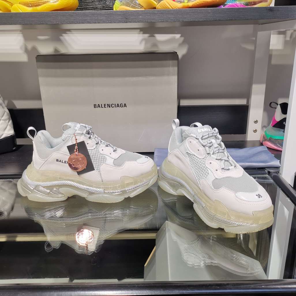 BALENCIAGA TRIPLE S x BLANC GRIS