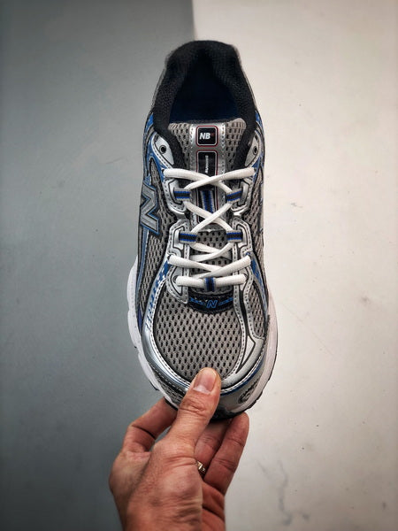 New Balance 740