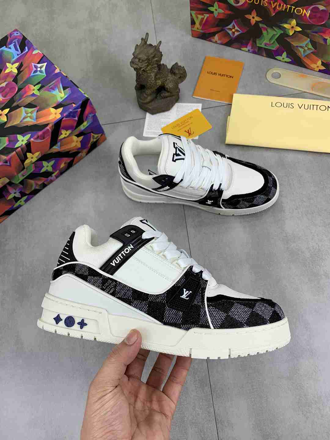 LOUIS VUITTON TRAINER