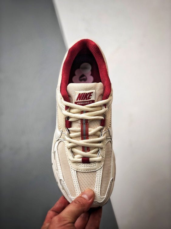 NIKE ZOOM Vomero 5 SAINT VALENTIN - Houdini