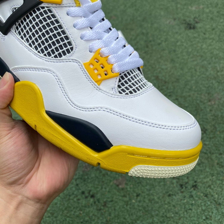 Air Jordan 4 Retro Vivid Sulfur