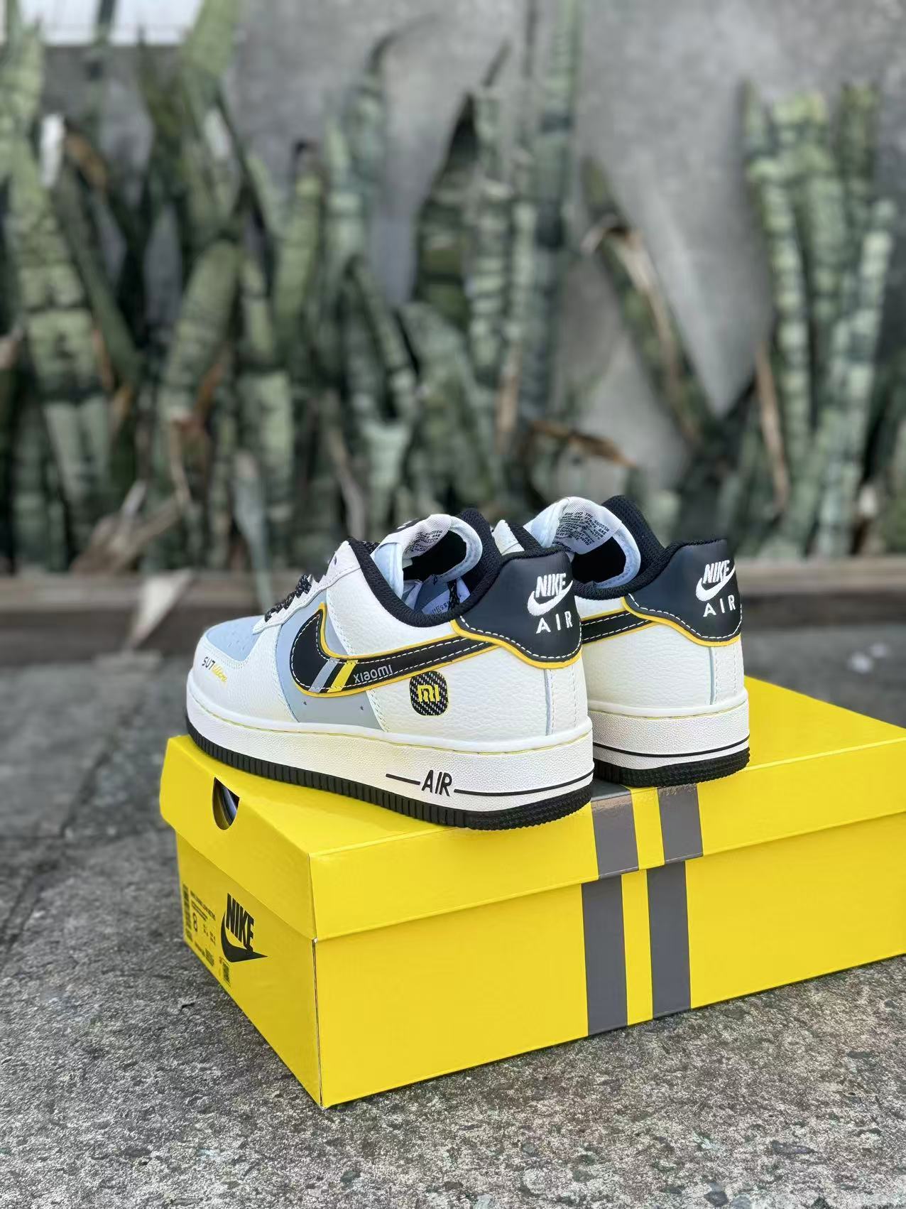 Nike Air Force 1 Low "Xiaomi"