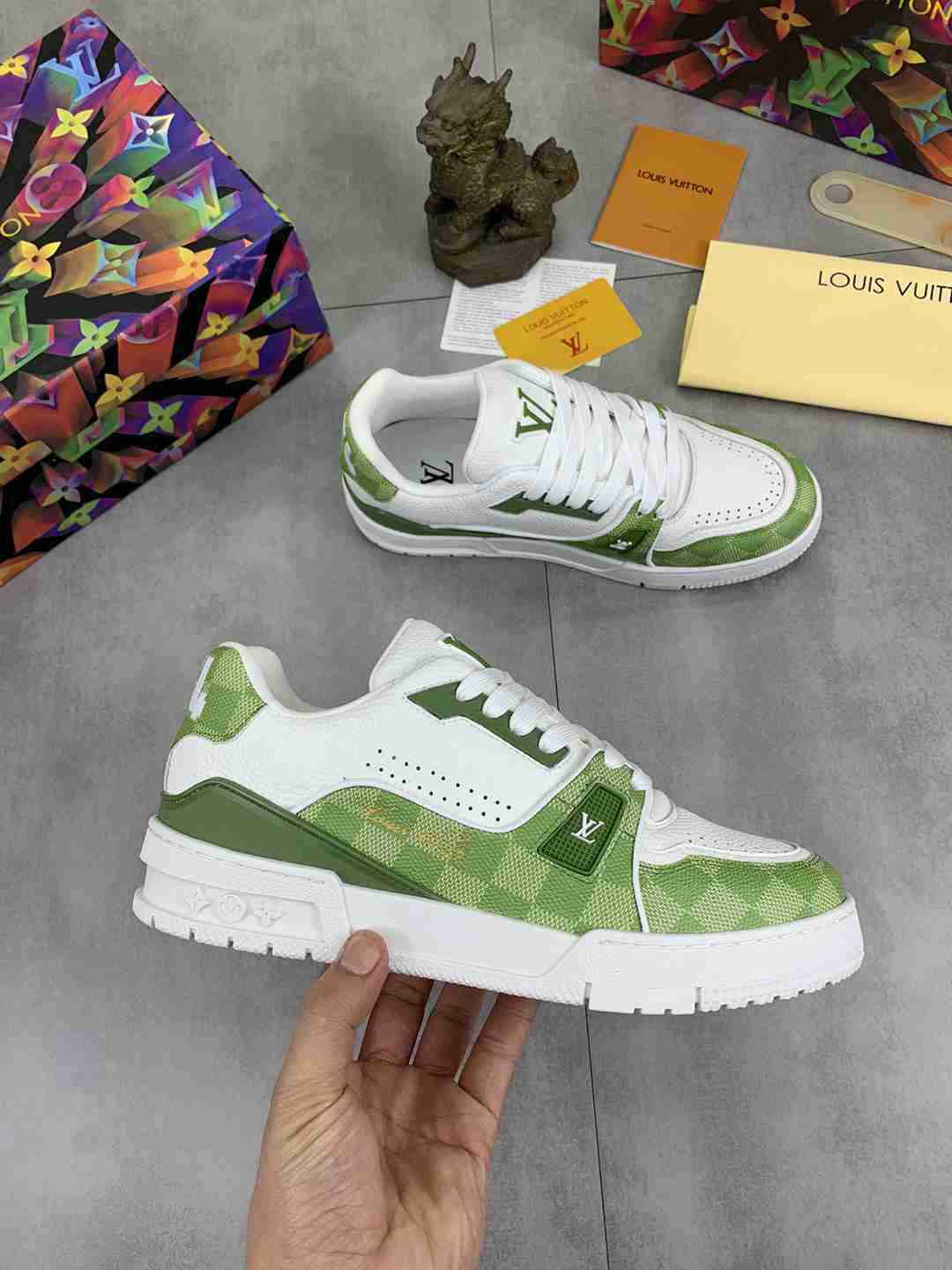 LOUIS VUITTON TRAINER 54