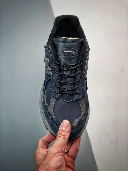 New Balance 2002R DO