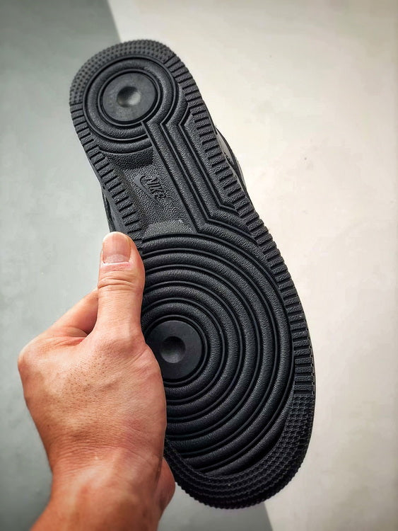 Nike Air Force 1 Low SUPREME BLACK