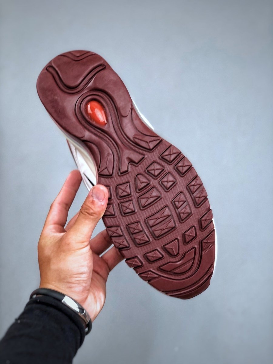 NIKE Air Max 97 "White/Dune Red" - Houdini