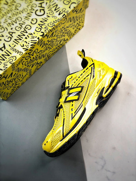 New Balance 1906 x GANNI