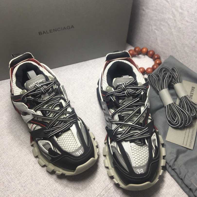 BALENCIAGA TRACK 3.0 x GRIS NOIRE