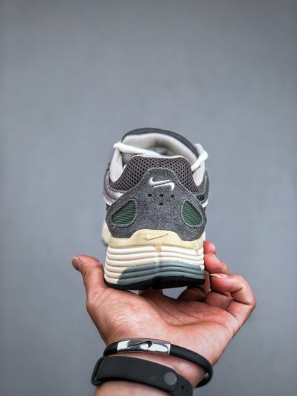 NIKE P - 6000 - Houdini