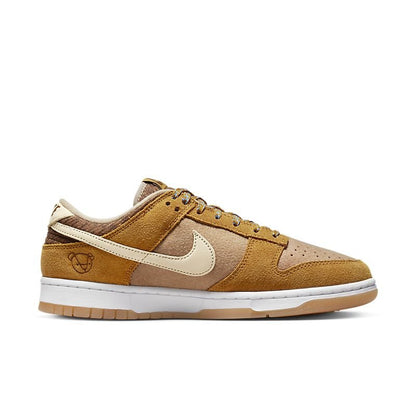 NIKE Dunk Low Teddy Bear praliné - Houdini