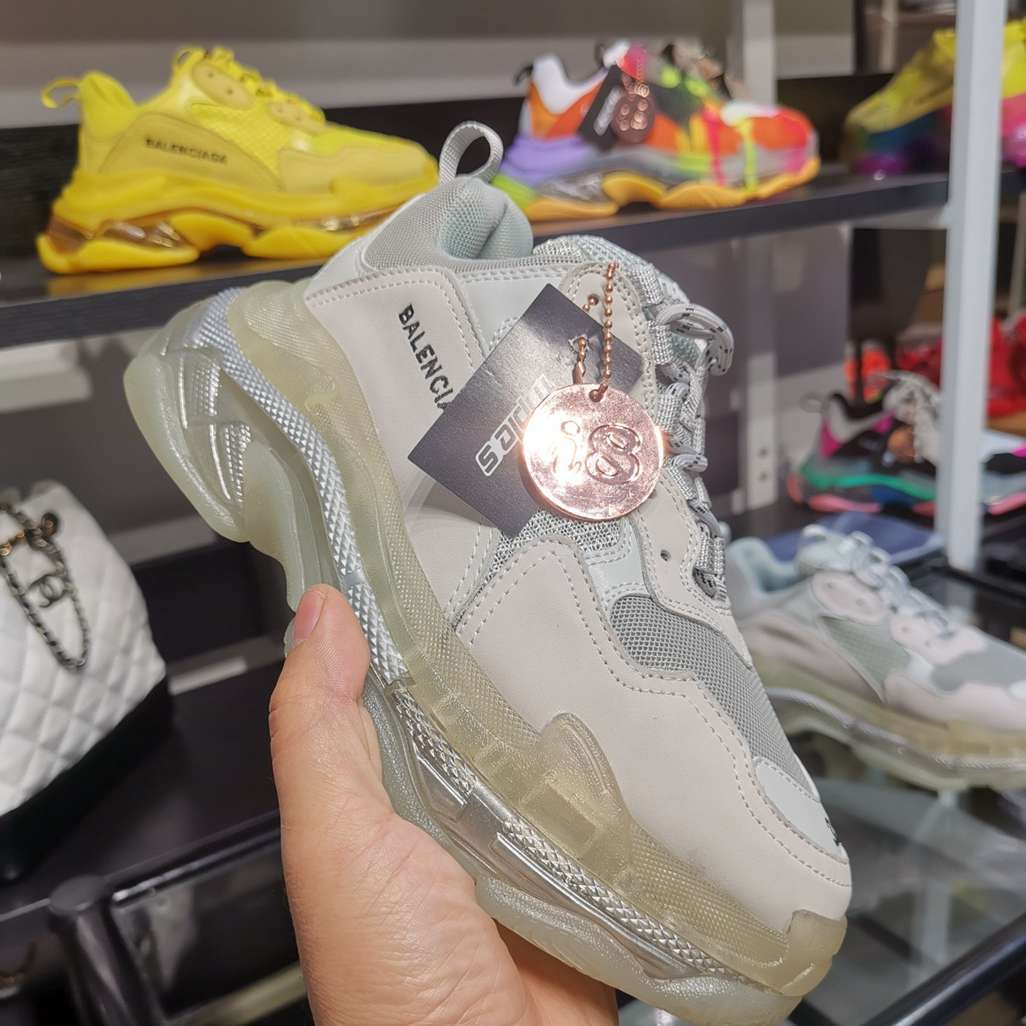 BALENCIAGA TRIPLE S x BLANC GRIS