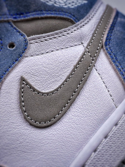 Air Jordan 1 High "Hyper Royal"