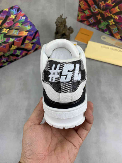 LOUIS VUITTON TRAINER 54