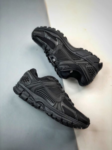 NIKE ZOOM Vomero 5 FULL BLACK - Houdini