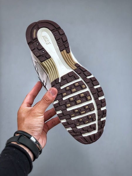 NIKE P - 6000 - Houdini