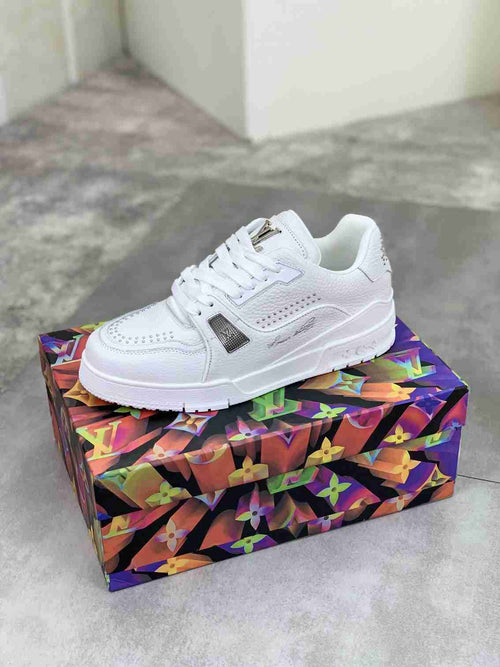 LOUIS VUITTON TRAINER 54