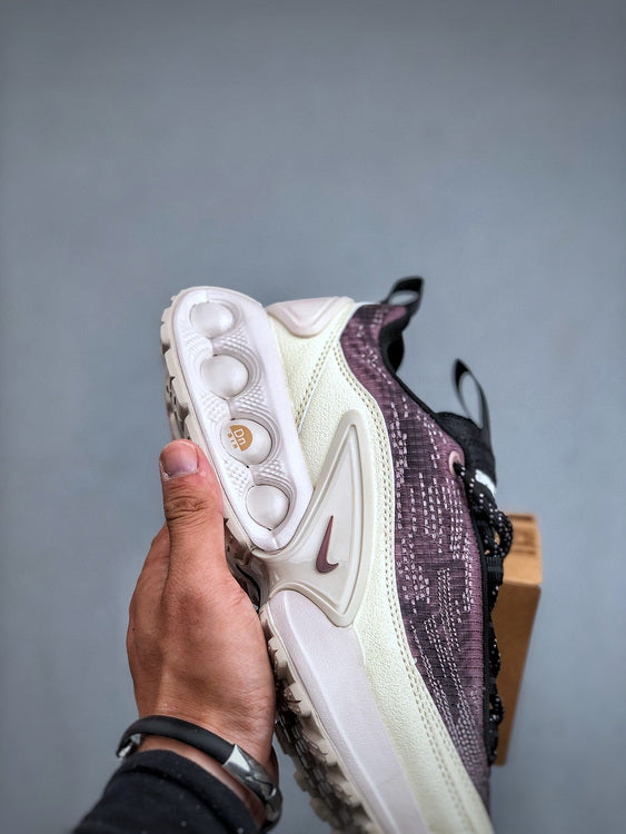 NIKE Air Max DN