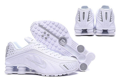 NIKE SHOX R4