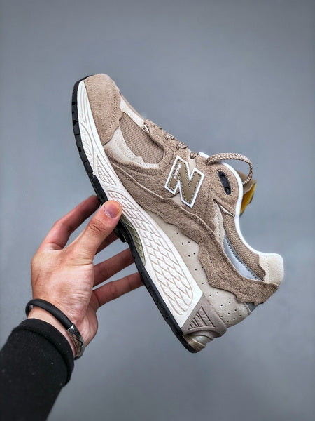 New Balance 2002R DL