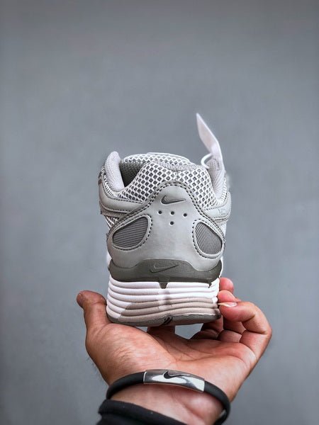 NIKE P - 6000 - Houdini