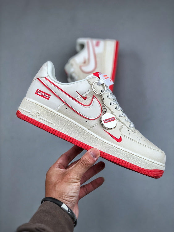 Nike Air Force 1 Low supreme
