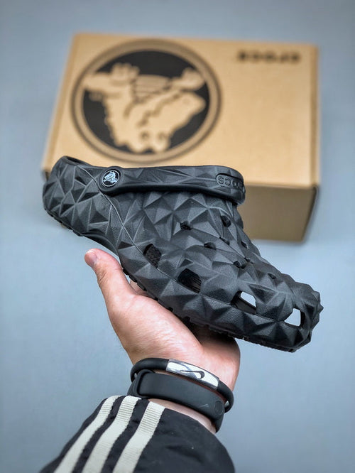 CROCS Classic Crush Marbled Clog NOIR