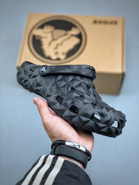 CROCS Classic Crush Marbled Clog NOIR