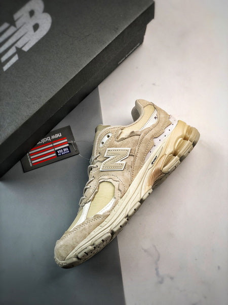 New Balance 2002R DQ