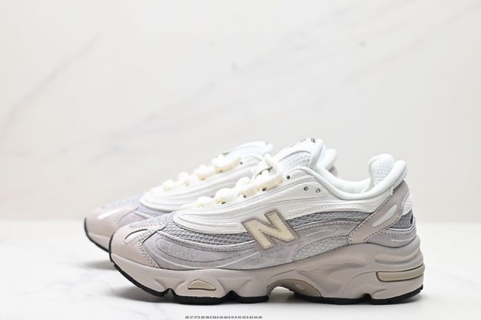 New Balance 1000MB