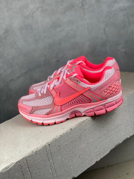 NIKE ZOOM Vomero 5 PINK - Houdini