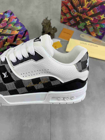 LOUIS VUITTON TRAINER 54