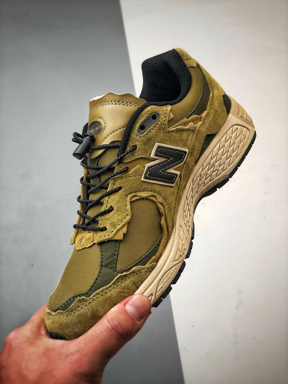 New Balance 2002R DP