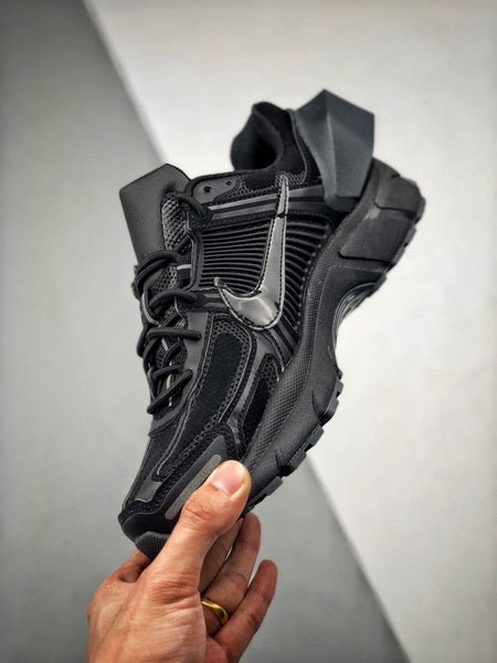 NIKE ZOOM Vomero 5 A - Cold - Wall BLACK - Houdini