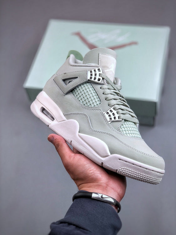 Air Jordan 4 RETRO "Seafoam"