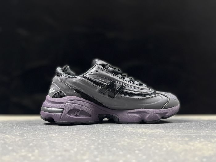 New Balance 1000EB