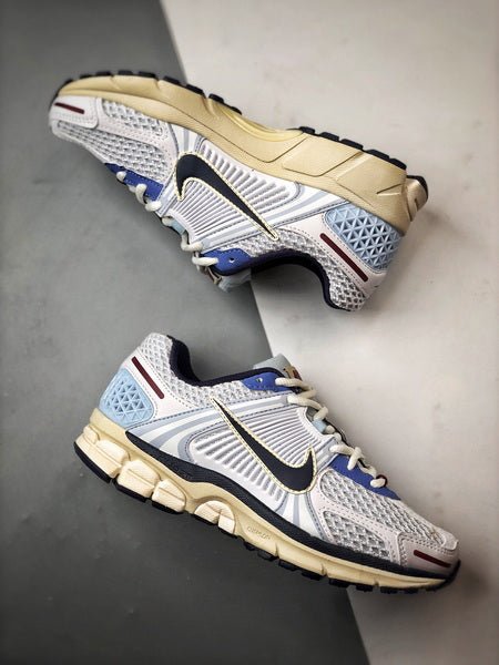 NIKE ZOOM Vomero 5 - Houdini