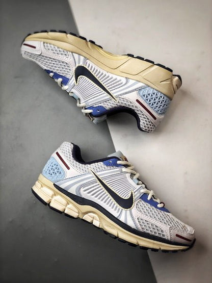 NIKE ZOOM Vomero 5 - Houdini