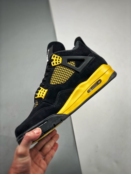 Air Jordan 4 RETRO  "Thunder"