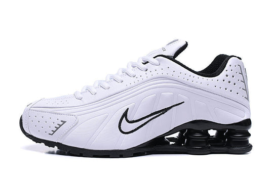 NIKE SHOX R4