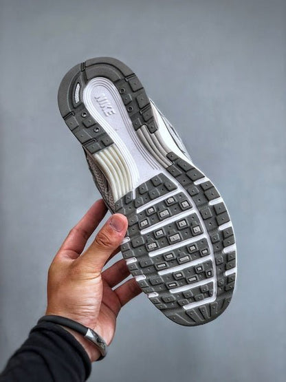 NIKE P - 6000 - Houdini