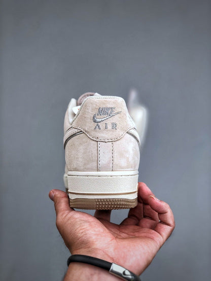 Nike Air Force 1 Low akira