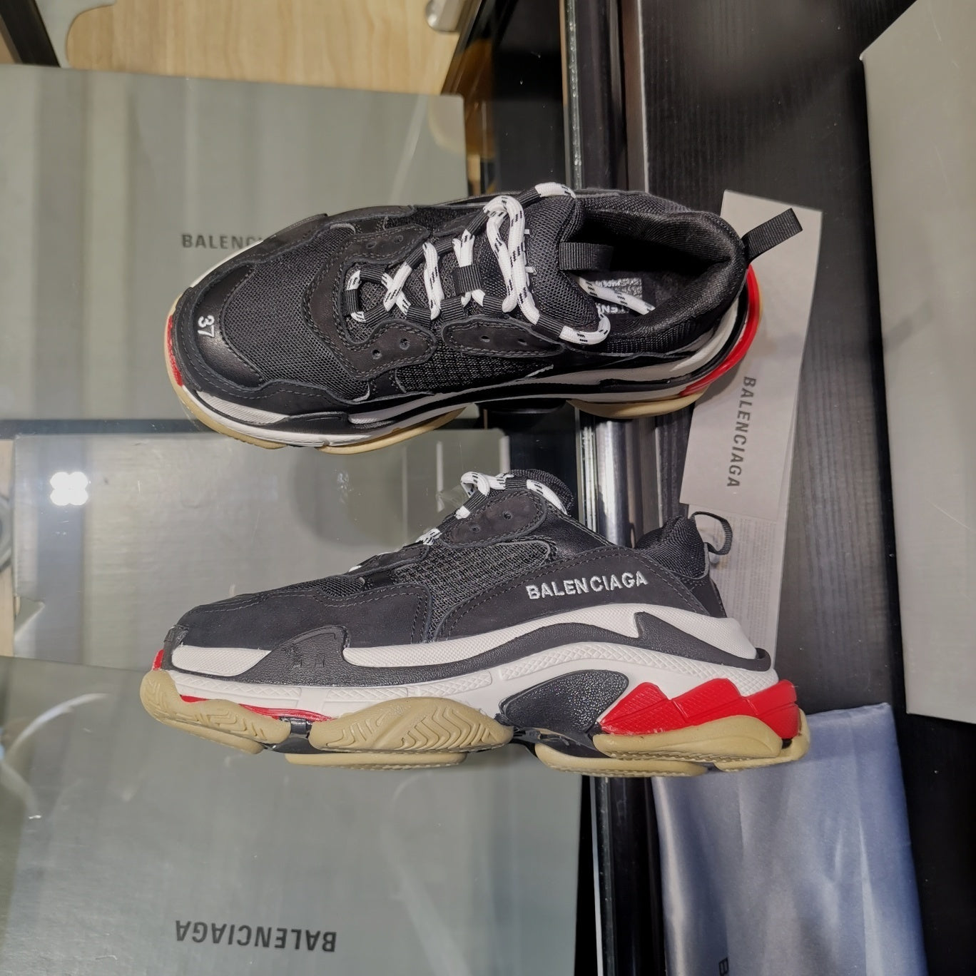 BALENCIAGA TRIPLE S x NOIR GRIS ROUGE