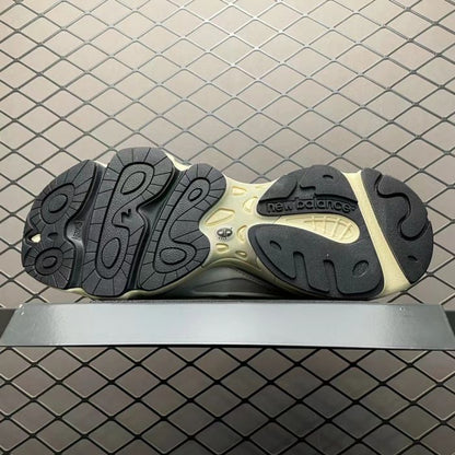 New Balance 1000WA