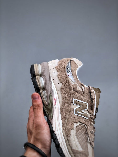 New Balance 2002R DL