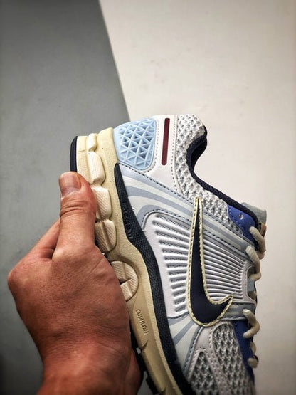 NIKE ZOOM Vomero 5 - Houdini