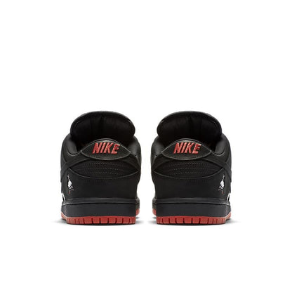 NIKE Dunk Low PRO BLACK PIGEON - Houdini