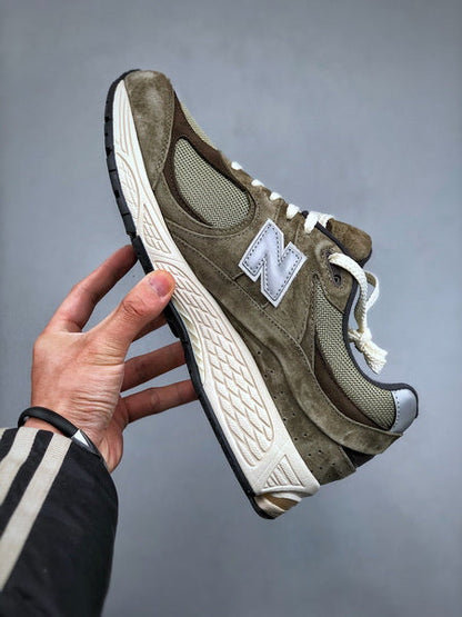 New Balance 2002R HN