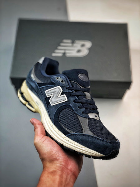 New Balance 2002R CA