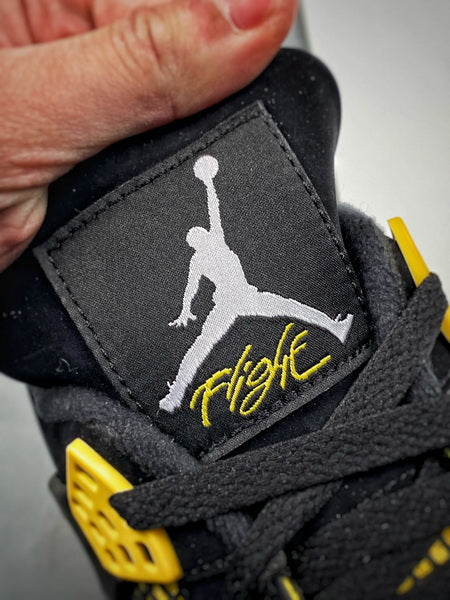 Air Jordan 4 RETRO  "Thunder"