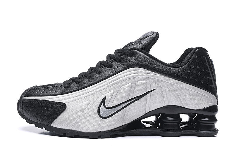 NIKE SHOX R4